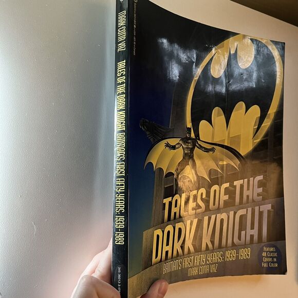 TALES OF THE DARK KNIGHT Batman's First 50 Years 1939-1989 Cotta Vaz 1st Ed Book - Picture 2 of 9